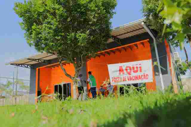 Cerca de 300 pets recebem vacinação antirrábica em ação no Bairro Novo, em Porto Velho