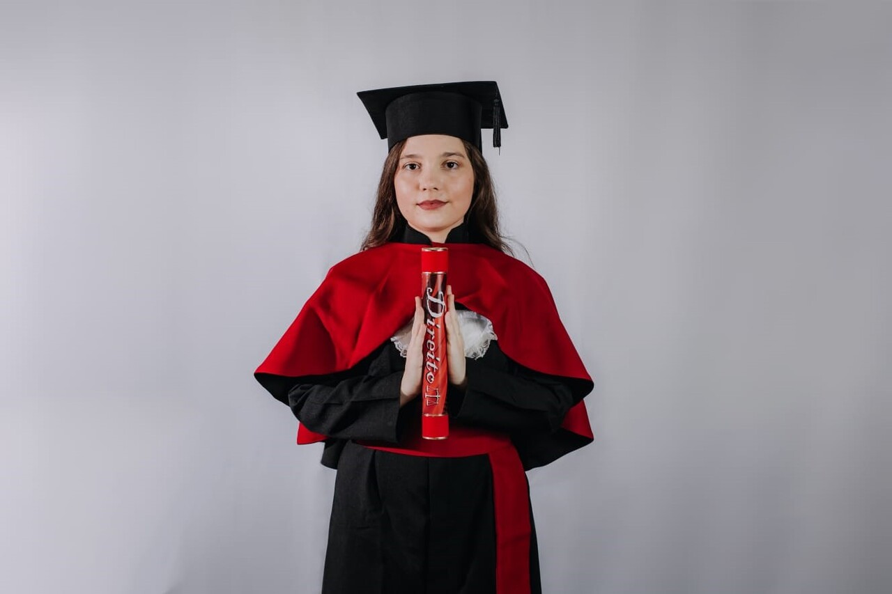 UNIRON concede Prêmio de Láurea Acadêmica a formandos, durante colação de grau