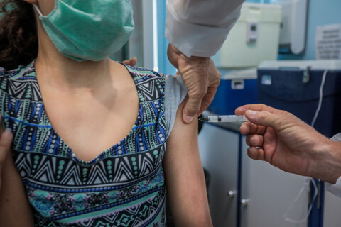 Vacinadores participam de capacitação e não atendem público infantil nesta quarta-feira