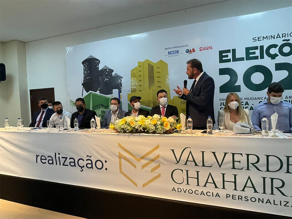 Lideranças políticas prestigiam abertura do Seminário Eleições 2022