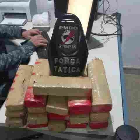 PM apreende mais de 15 quilos de maconha em Ariquemes