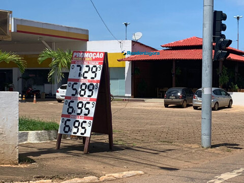 Gasolina é encontrada por até R$ 7,29 na capital