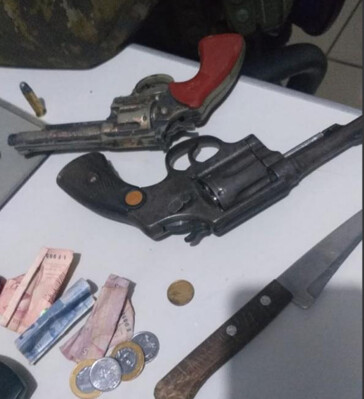 Polícia flagra cinco homens com armas em Jaci-Paraná