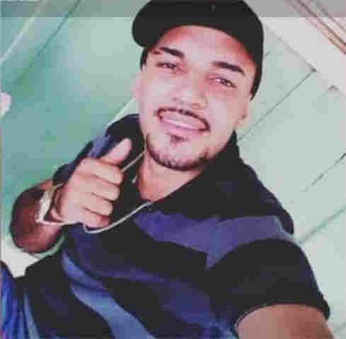 Jovem é morto a tiros em bar de Vilhena