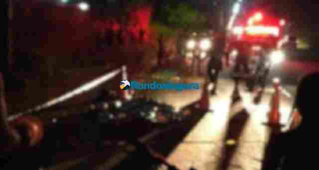 Motociclista morre ao colidir em poste na capital