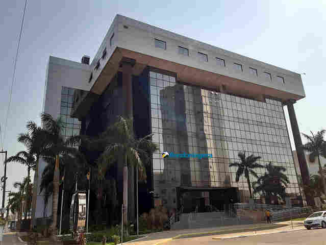 Justiça de Rondônia nega recurso a professora que acumulava indevidamente o cargo de secretária municipal