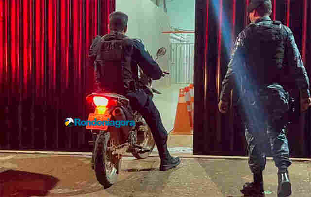 Polícia prende suspeito após roubo de moto