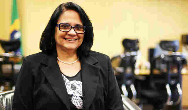 Ex-ministra Damaraes Alves participa de ato político em Porto Velho