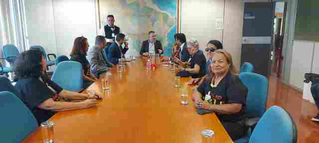 Caravana do Sindsef é recebida no Ministério da Economia para tratar sobre EBTT; Confira os detalhes