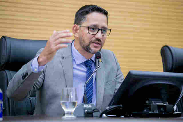 Anderson pede agilidade da bancada federal sobre aprovação de projeto para porte de armas para Cacs e Agentes Socioeducativos