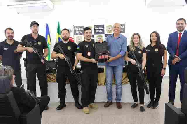 Ismael Crispin reforça segurança pública de Ji-Paraná com entrega de armas e equipamentos eletrônicos