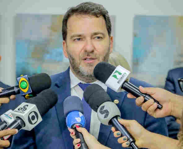 Presidente da Assembleia condena atitude de deputado que defendeu queima de veículos