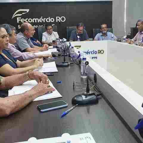 Fecomércio recebe delegação boliviana durante reunião do Conselho de Representantes