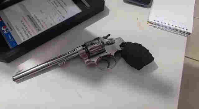 Presos suspeitos de envolvimento em assassinato ocorrido nesta quarta-feira