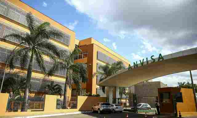 Anvisa determina apreensão de lote falsificado de remédio para atrite