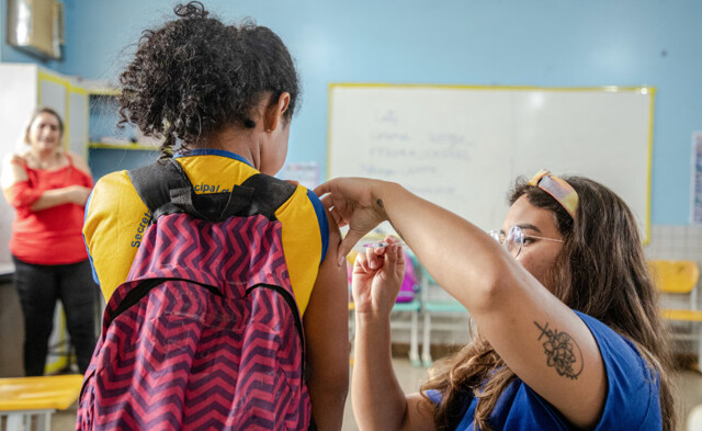 Vacinação infantil segue nas escolas municipais de Porto Velho
