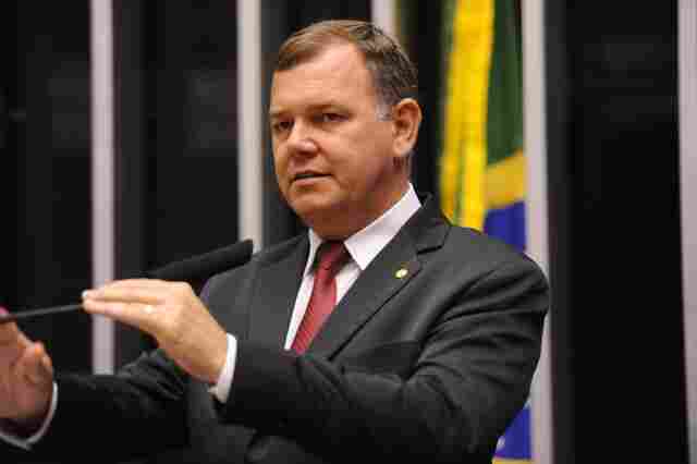 Lucio Mosquini quer acabar com a obrigatoriedade de vistorias dos Detran por lei federal