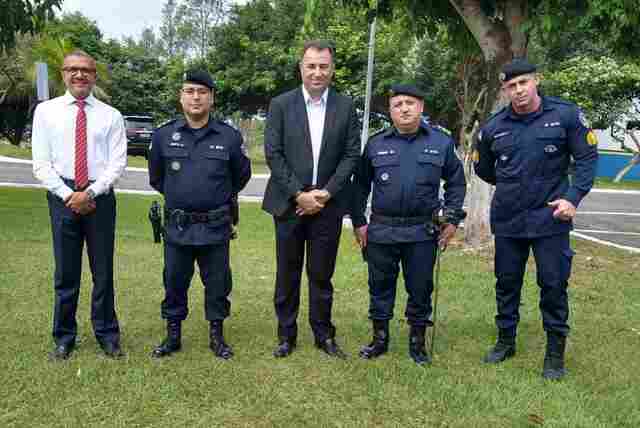Deputado Alex Silva participa de passagem de comando do 2° BPM e faz entrega de equipamentos