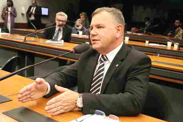 Deputado Mosquini destaca luta pela abertura de novo corredor comercial para importação da ureia boliviana