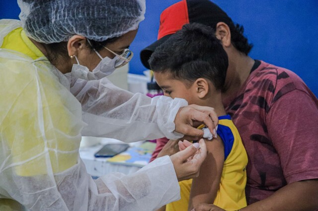 Vacinação infantil segue em escolas municipais de Porto Velho