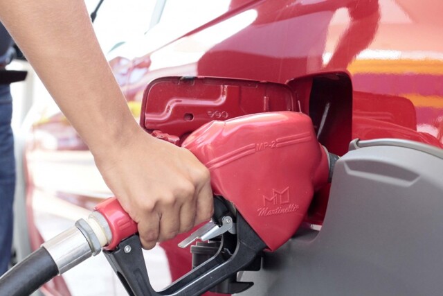 Novo reajuste de preços da Petrobras: gasolina sobe 5,18% e diesel 14,26%