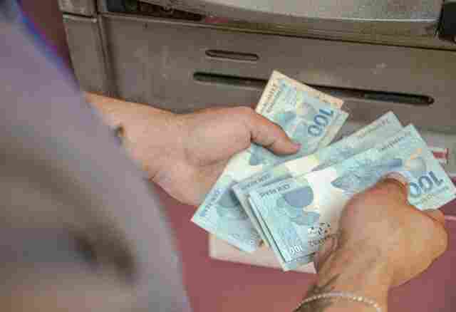 Prefeitura da capital paga salários de junho e primeira parcela do 13º aos comissionados