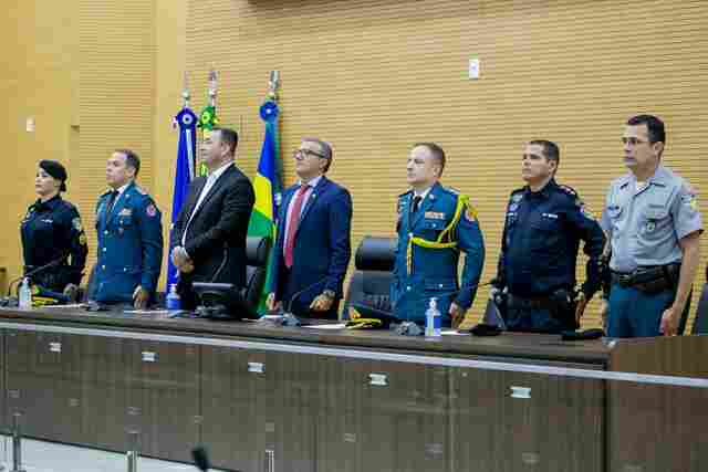 Deputado Alex Silva realiza sessão solene em reconhecimento a militares, lideranças evangélicas e comunitárias de Rondônia