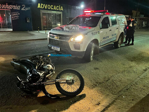 Motociclista é preso após fugir e colidir em viatura na zona sul