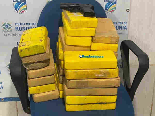 PM prende quatro pessoas com grande quantidade de droga na capital