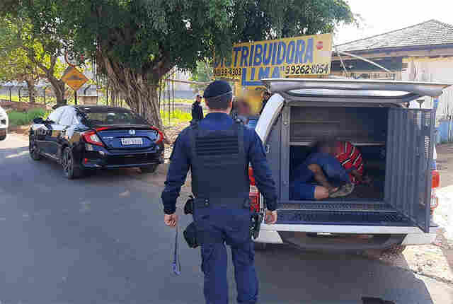 Policiais do 9º BPM prendem quatro por furto de carro e de equipamentos