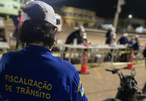 Operações da Lei Seca autuam 150 pessoas por embriaguez e 61 pessoas são presas no fim de semana