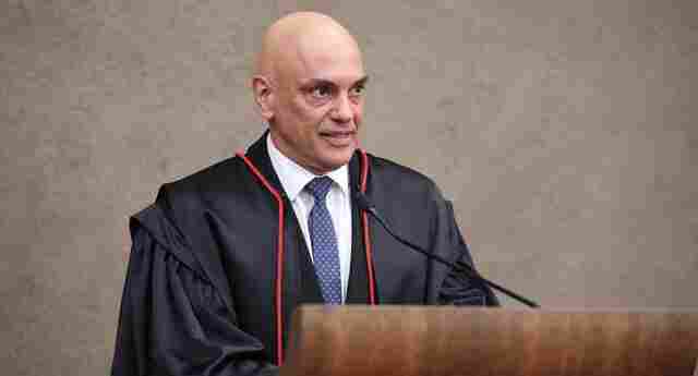Alexandre de Moraes defende democracia e sistema eleitoral em discurso de posse