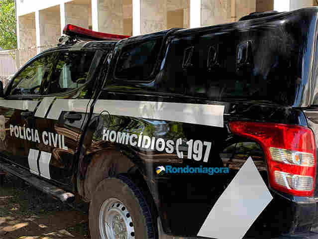 Mulher se apresenta e confessa ter matado marido em Porto Velho