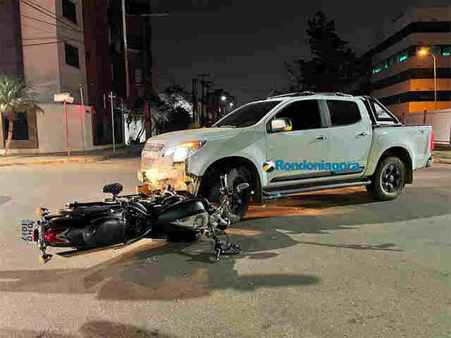 Grave acidente deixa motociclista ferido na capital