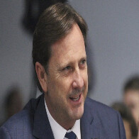 Mesmo correndo risco de impugnação, Acir recebe R$ 1 milhão do fundo de campanha