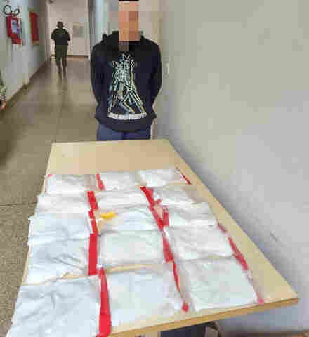 Traficante é preso pela PM transportando droga junto ao corpo em Nova Mamoré