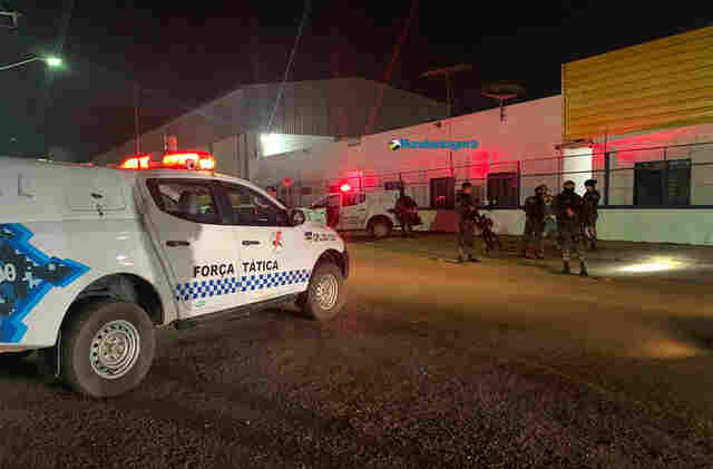 PM realiza operação com abordagens em vários locais de Porto Velho