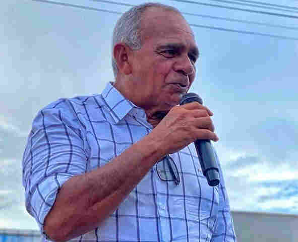 Relator afasta entendimento do MP e concede registro de candidatura a Carlinhos Camurça