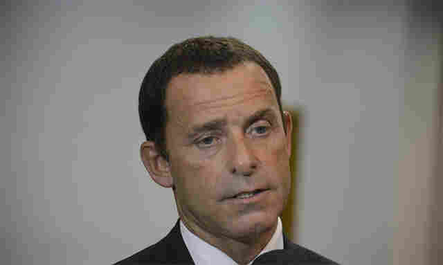 Ex-secretário de Polícia Civil do Rio é preso em operação
