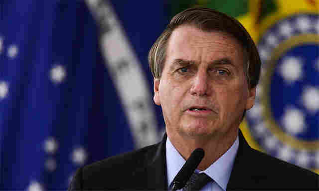 Bolsonaro sanciona lei que obriga operadoras a cobrirem tratamentos fora do rol da ANS