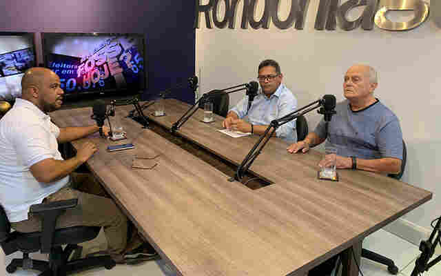 “Pastor Josinelio” ao vivo no Videocast “O Poder do Voto; participe