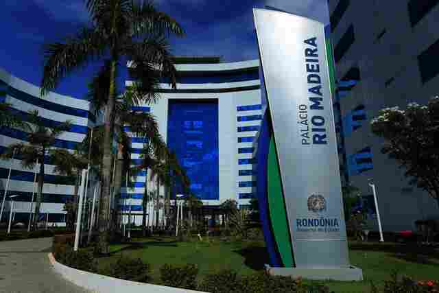 Antecipação para a conclusão de cursos na área da saúde: governador Marcos Rocha sanciona a Lei n° 5.416