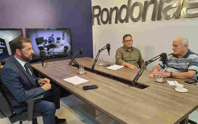 Prefeito Hildon Chaves está ao vivo no Videocast O Poder do Voto; participe