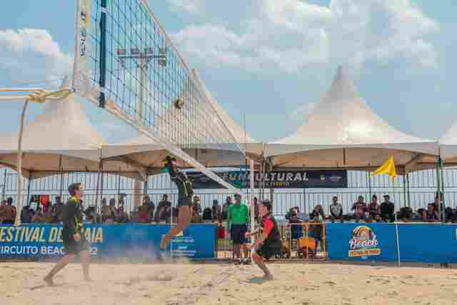 Show de fogos e atrações culturais marcam a abertura do Festival de Praia em Jaci-Paraná