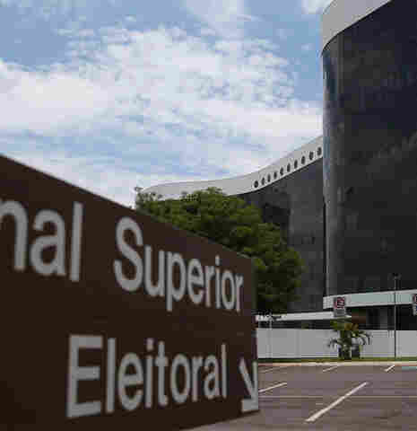 TSE: cumprimento das regras que proíbem celular e armas é obrigatório em todo país
