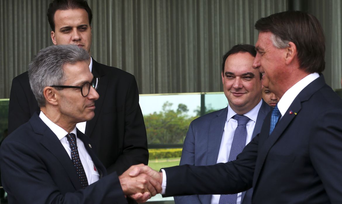 Governador reeleito de MG declara apoio à candidatura de Bolsonaro