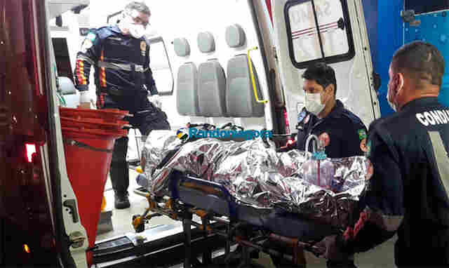 Adolescentes são baleados em praça na zona leste da capital