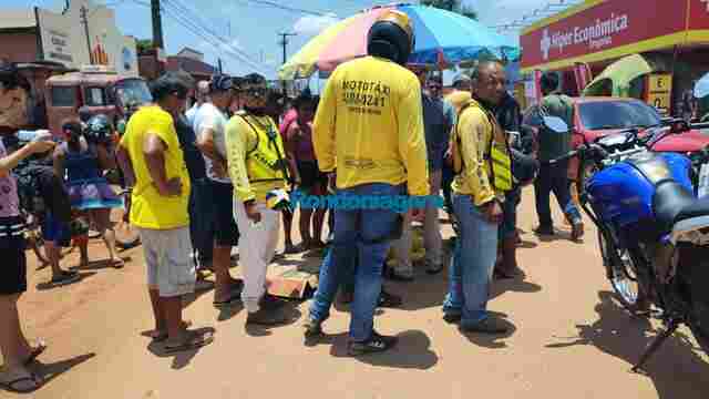 Mototaxista morre em acidente envolvendo carro e duas motos na zona leste da capital