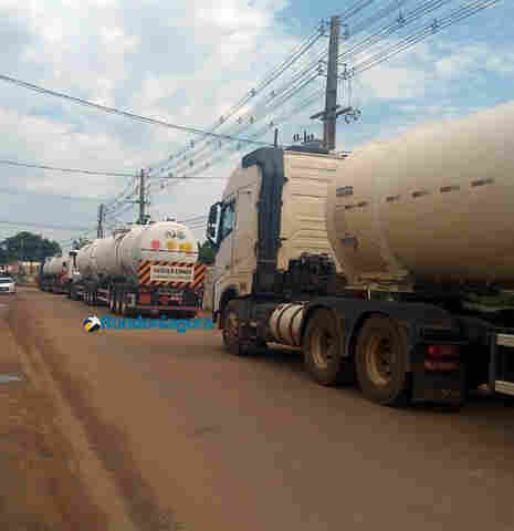 Manifestantes liberam tráfego na estrada do Belmont