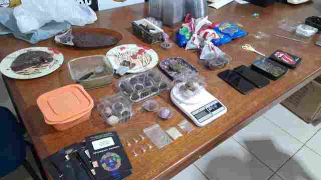 Denarc prende casal vendendo doces recheados com maconha em Porto Velho